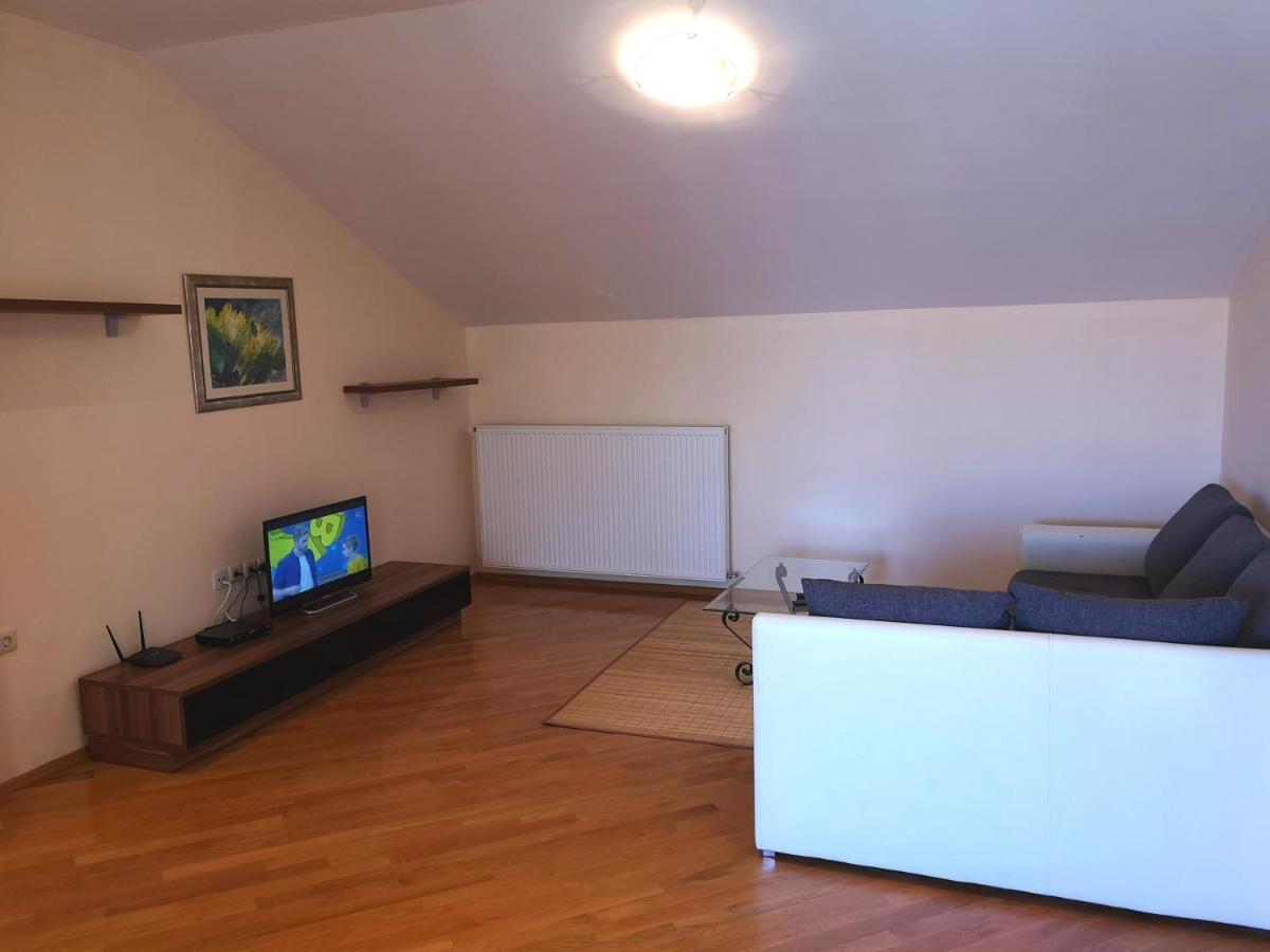 Apartments With A Swimming Pool Banjol, Rab - 11382 외부 사진