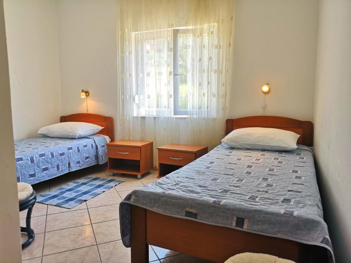 Apartments With A Swimming Pool Banjol, Rab - 11382 외부 사진