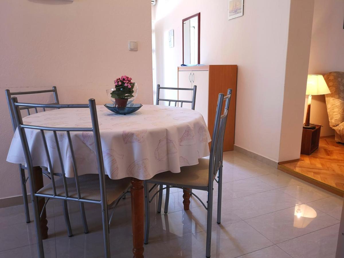 Apartments With A Swimming Pool Banjol, Rab - 11382 외부 사진